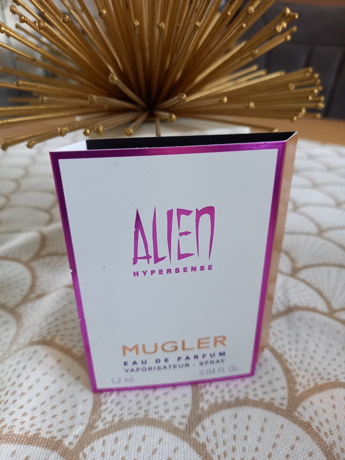 Proefje Alien Hypersense Muglet, Sieraden, Tassen en Uiterlijk, Uiterlijk | Parfum, Ophalen of Verzenden, Nieuw