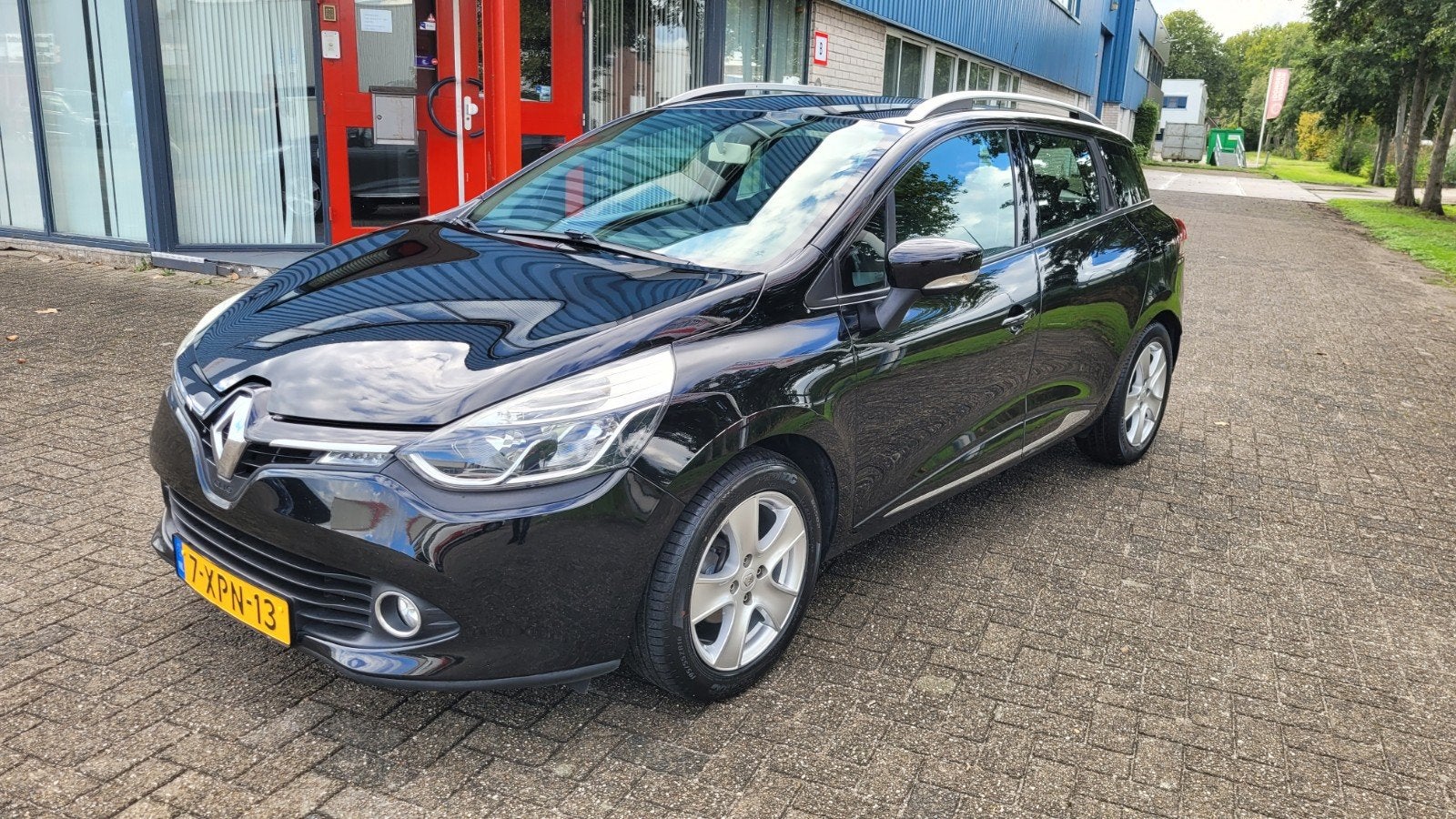 Renault Clio Energy TCe 90pk S&S 2014 nieuw ketting! Zwart, Auto's, Voorwielaandrijving, Stof, Zwart, Zwart