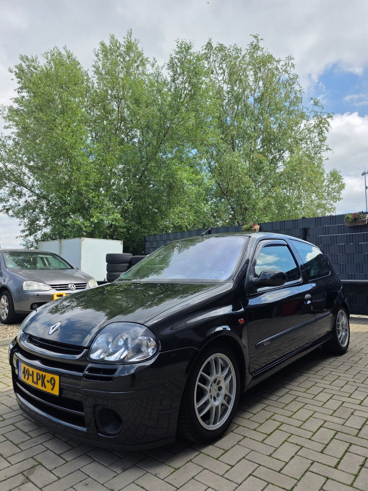 Renault Clio 2 RS ph1 2.0 16v, Auto's, Renault, Particulier, Clio, Benzine, Hatchback, Geïmporteerd, Zwart, Ophalen