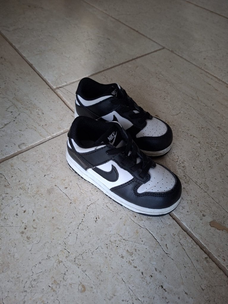 Kinderschoenen maat 25, Kinderen en Baby's, Schoentjes, Jongetje of Meisje, Ophalen of Verzenden, Zo goed als nieuw