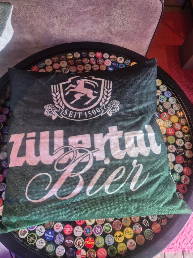 Zillertal Bier Kussen - Perfect voor Apres Ski & Man Cave, Ophalen of Verzenden, Vierkant