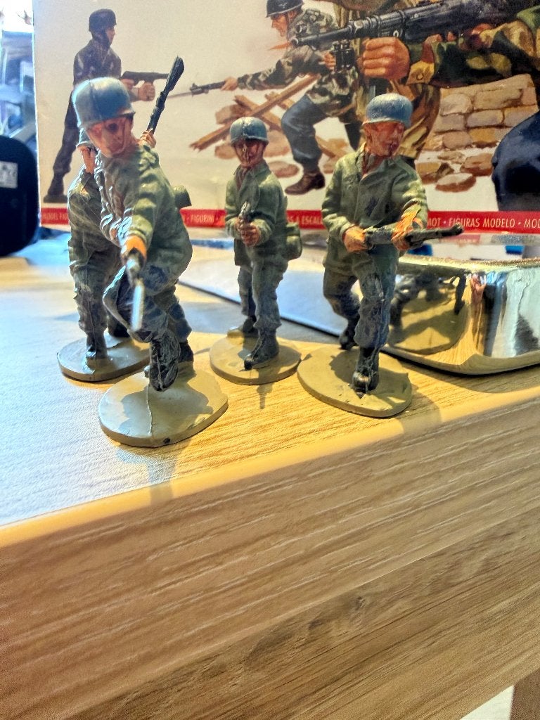 Airfix WWII Duitse Paratroopers Figuren - Vintage Classics, Ophalen of Verzenden, Gebruikt, Groter dan 1:35, Figuur of Figuren