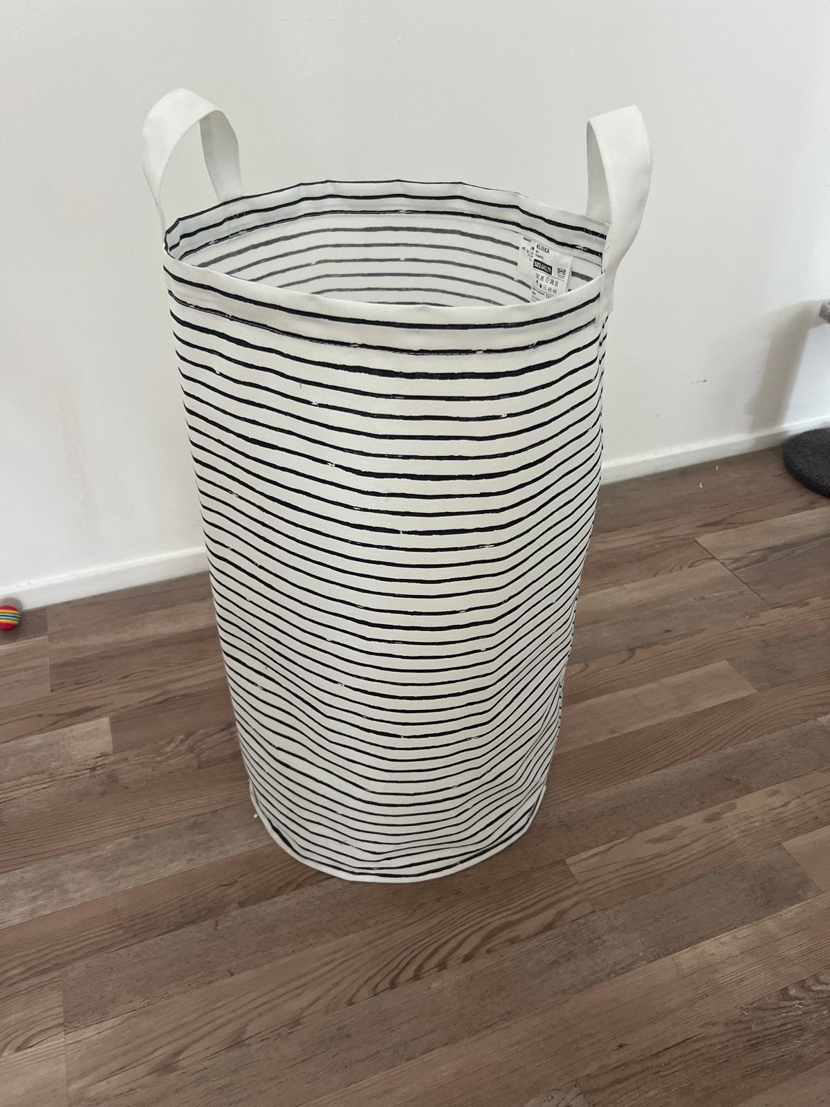 IKEA KLUNKA wasmand 60L - zwart-wit gestreept, Ophalen, Zo goed als nieuw, Zwart, Textiel