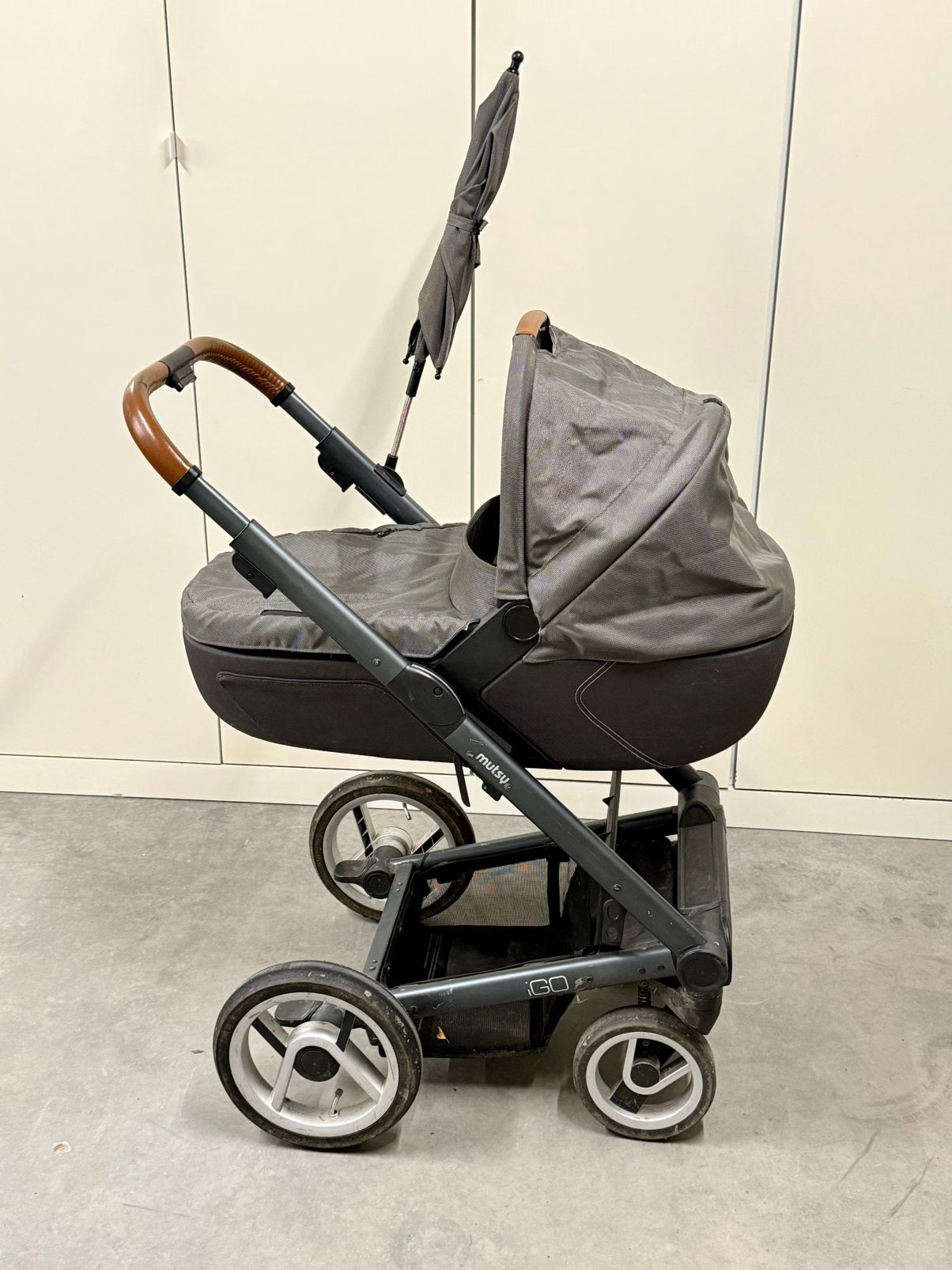 Mutsy i2 igo buggy – compleet met veel accessoires, Ophalen, Gebruikt, Mutsy, Luchtbanden
