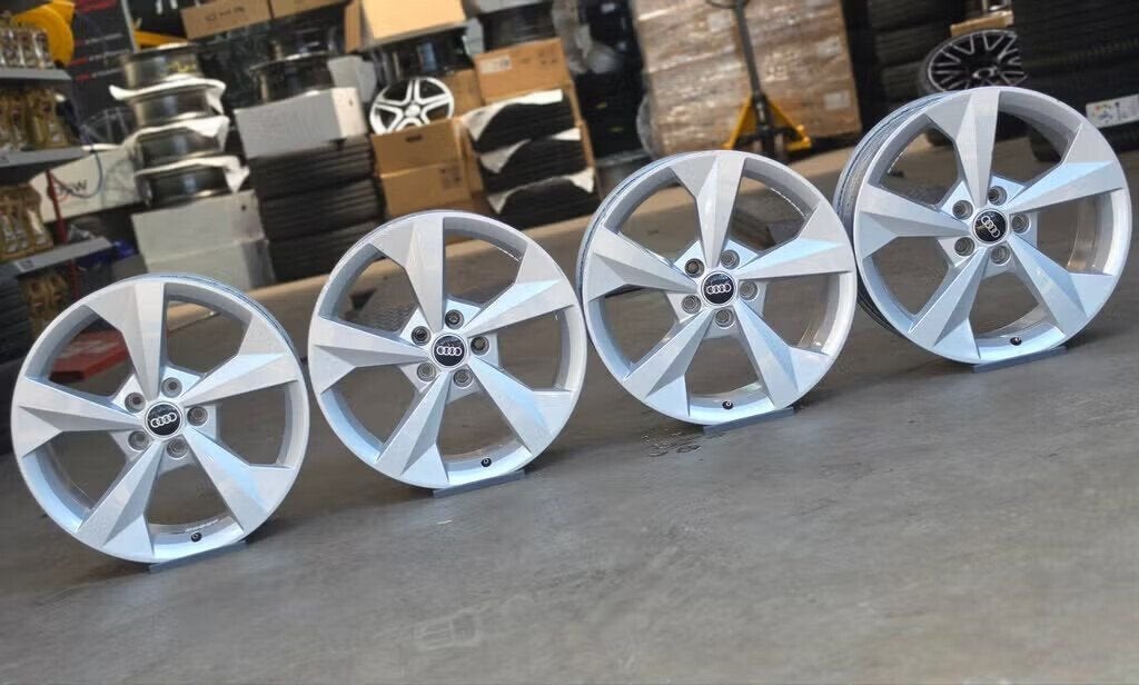 Nette 18" Orig. AUDI A3 Q2 TT Velgen 5x112 Caddy Golf Touran, Auto-onderdelen, 18 inch, Gebruikt, Velg(en), -