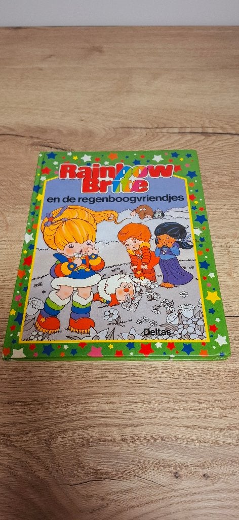 Vintage Boek: Rainbow Brite en de regenboogvriendjes