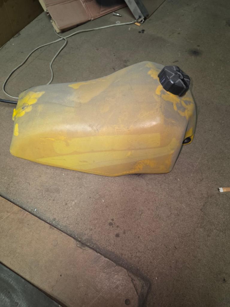 Benzinetank Suzuki RM 125/250 (1981-1984) - Gebruikt, Motoren, Ophalen of Verzenden