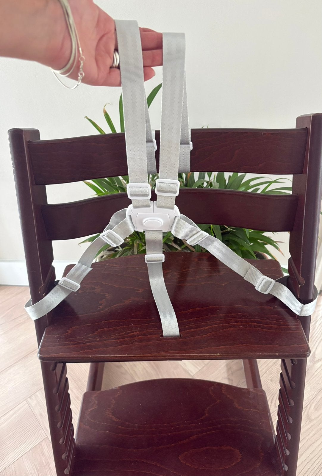 Nieuw! Grijs tuigje / Harnas tuigje voor Stokke Tripp Trapp, Kinderen en Baby's, Kinderstoelen, Ophalen of Verzenden, Nieuw, Meegroeistoel