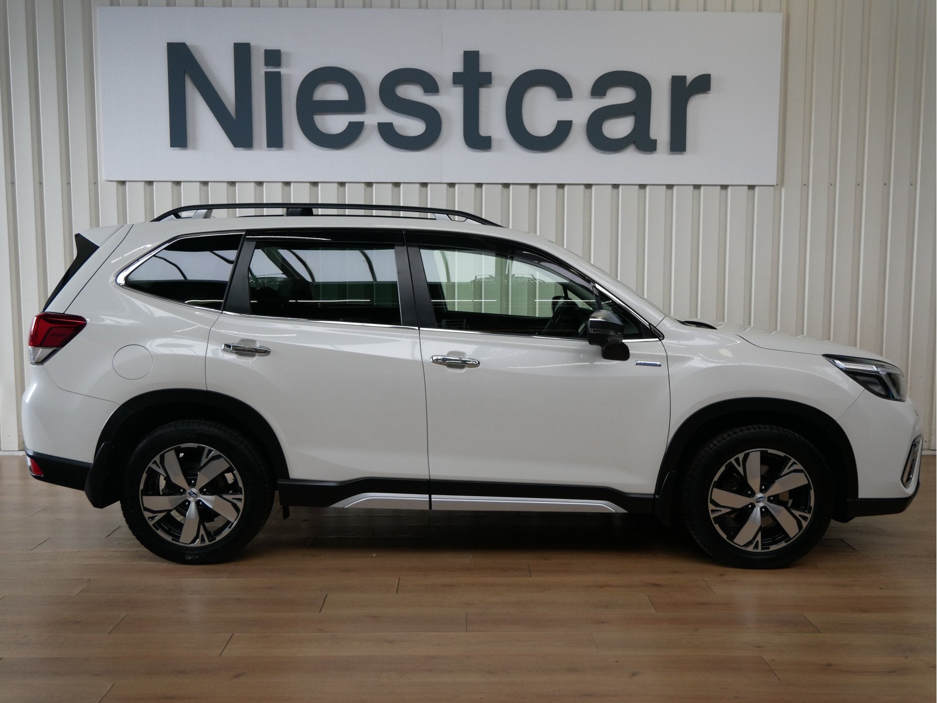 Subaru Forester 2.0i e-BOXER First Edition (bj 2019), 12 maanden, 15 km/l, Euro 6, 4 cilinders