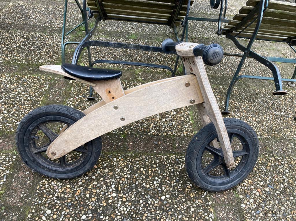 Loopfiets Bandits & Angels, Kinderen en Baby's, Speelgoed | Buiten | Voertuigen en Loopfietsen, Ophalen, Gebruikt, Loopfiets