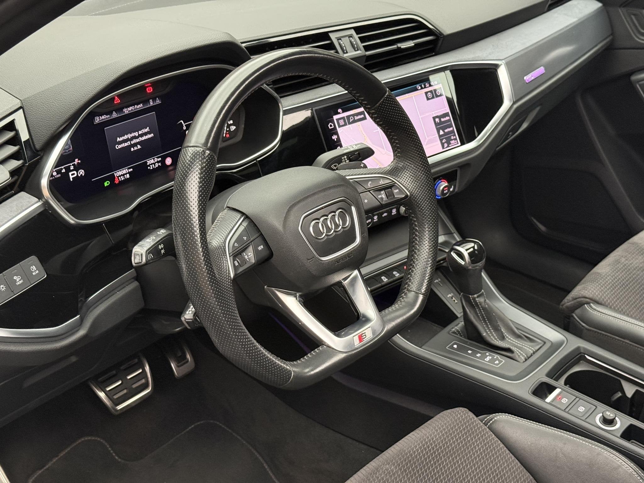Audi Q3 35 TFSI S Line Pro Line, Auto's, 4 cilinders, 150 pk, Wit, Bedrijf