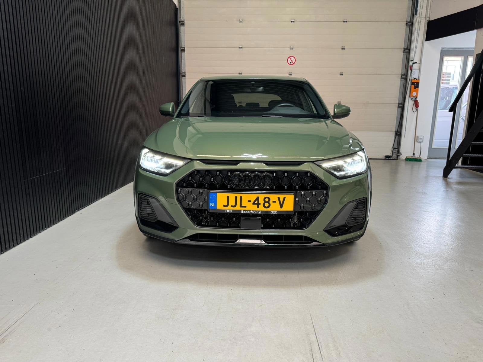 Audi A1 ALLSTREET 30 TFSI Advanced edition s-line automaat, Bedrijf, Adaptive Cruise Control, 3 cilinders, Geïmporteerd