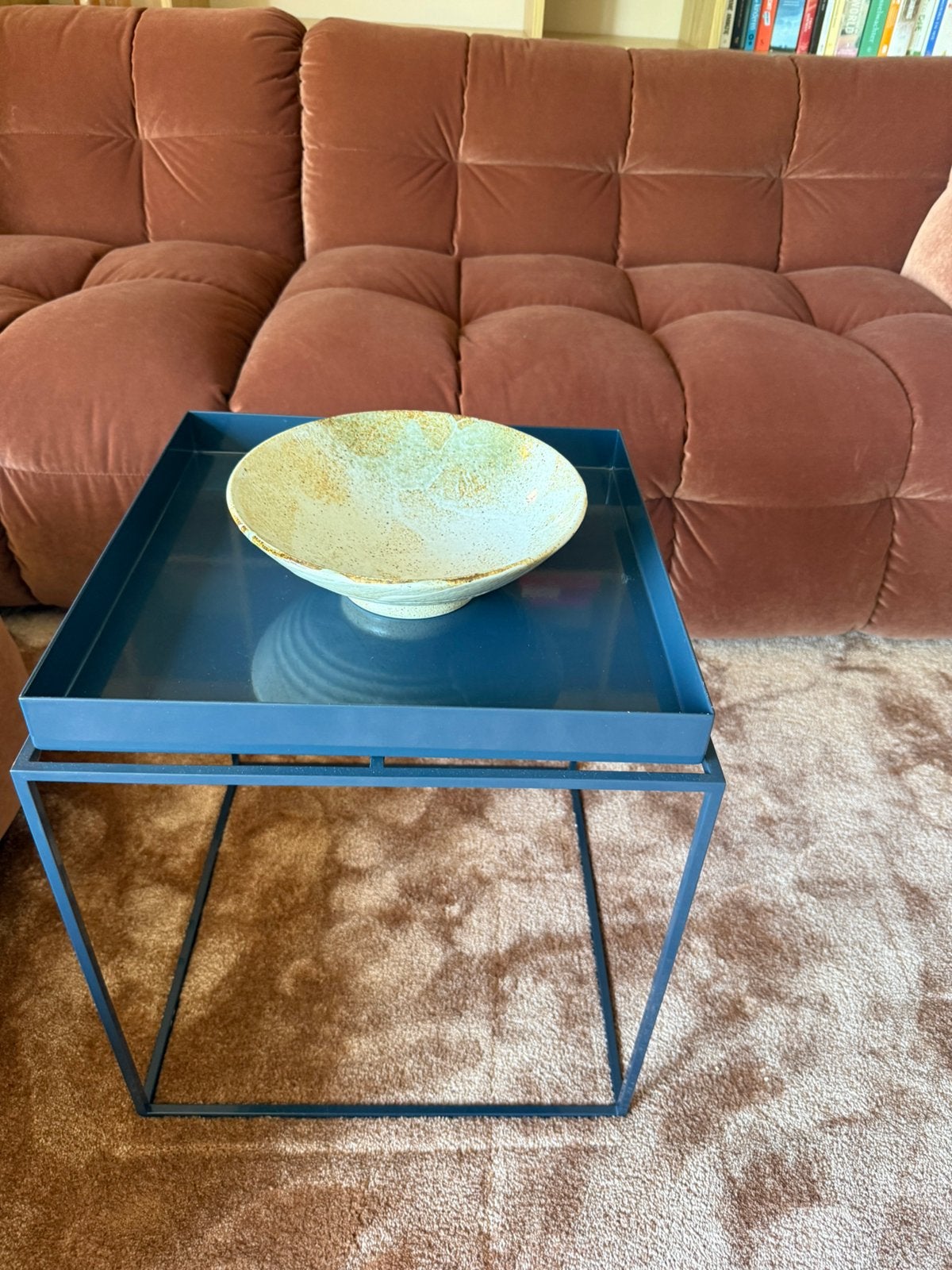 HAY tray bijzettafel - donkerblauw - 40x40cm, Ophalen of Verzenden, Zo goed als nieuw, Rechthoekig, Minder dan 55 cm