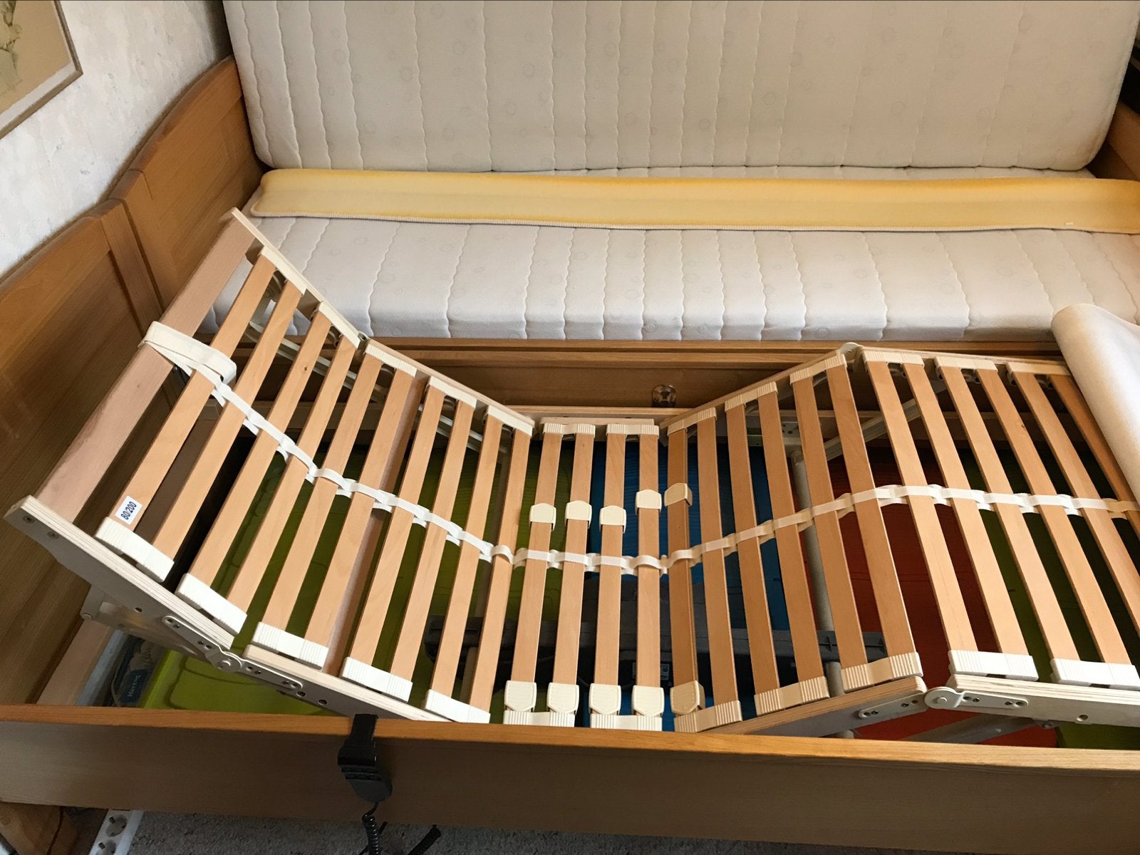 Tweepersoons bed, elektrisch verstelbaar, Ophalen, Tweepersoons, 180 cm, Hout