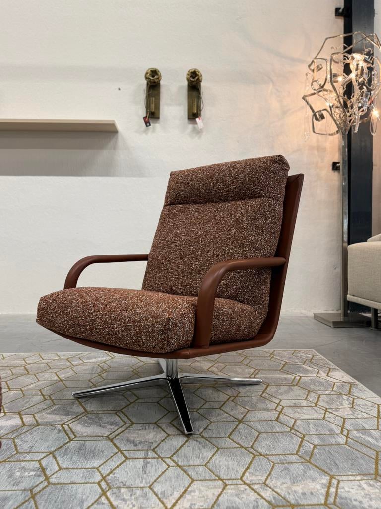 Nieuw Leolux Kudo Two Fauteuil poef state stof leer bruin, Leolux, Nieuw, Ophalen of Verzenden, 50 tot 75 cm