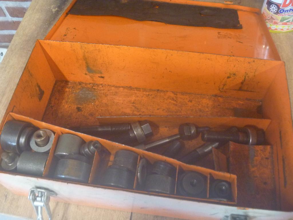 Hydraulische gatenpons, Ophalen of Verzenden, Gebruikt