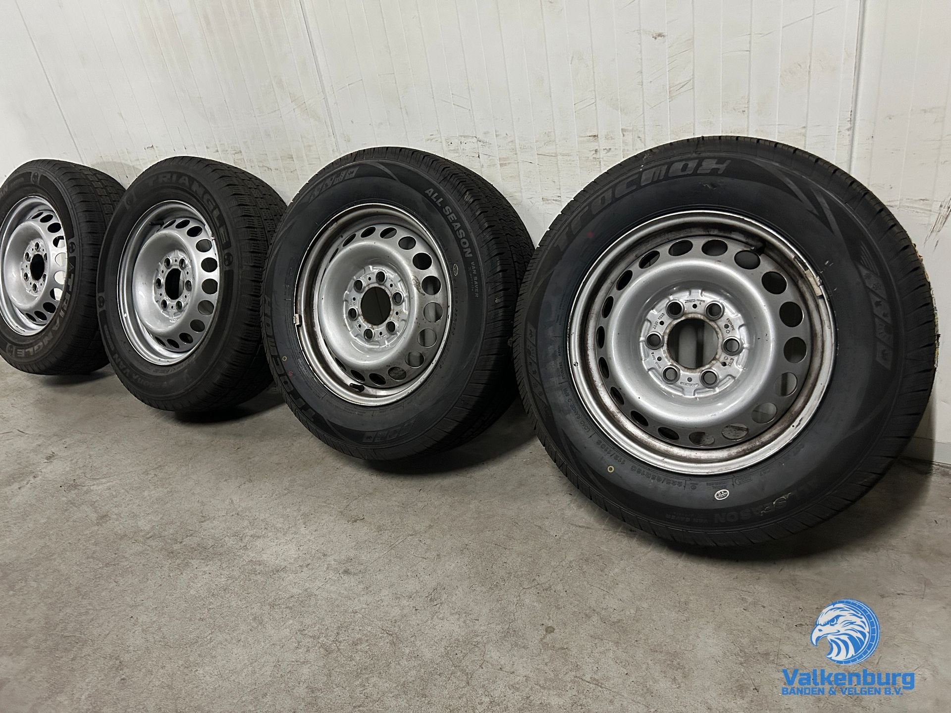 8mm! Originele Mercedes Sprinter B907 B910 16 inch stalen ve, -, Banden en Velgen, Ophalen of Verzenden, All Season