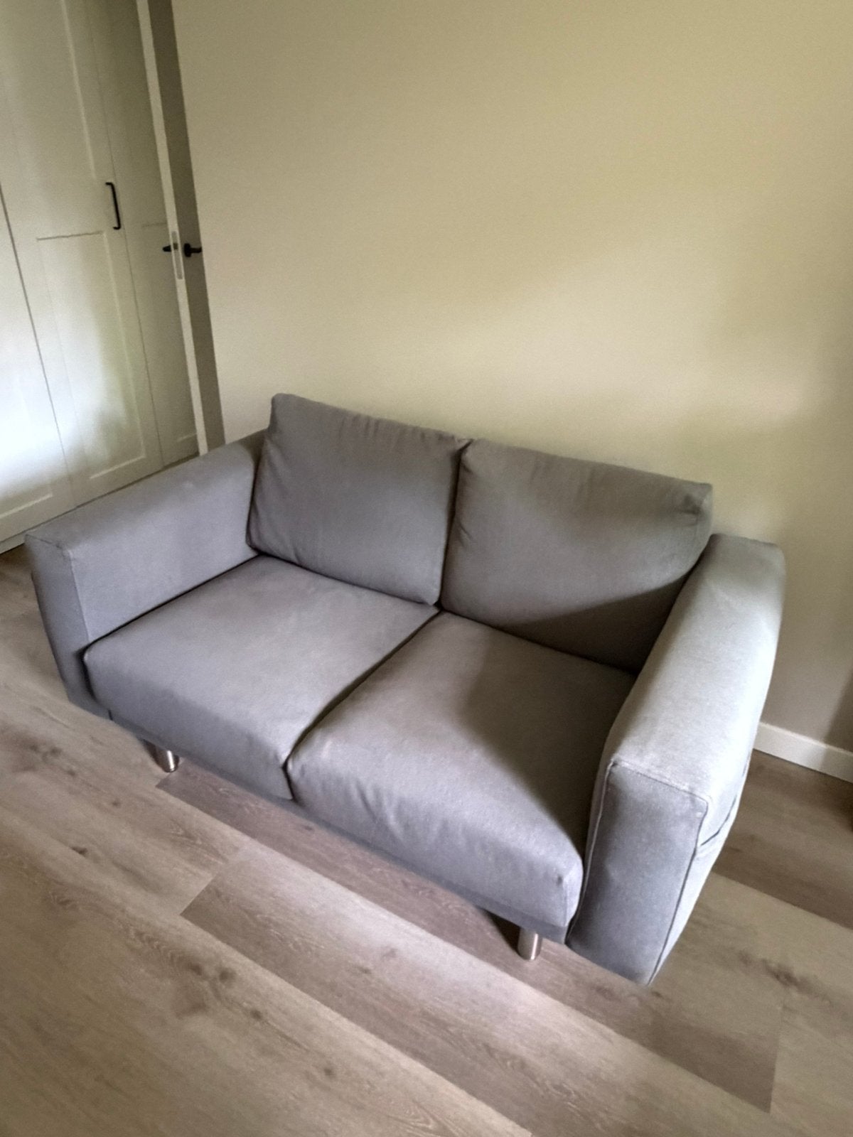 Grijze 2-zitsbank Norsborg IKEA, goede conditie, Ophalen, 150 tot 200 cm, Tweepersoons, 75 tot 100 cm