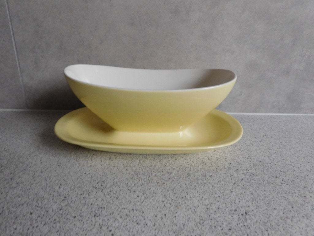 Saucière Juskom Geel Royal Sphinx Maastricht, Overige merken, Keramiek, Overige typen, Vintage