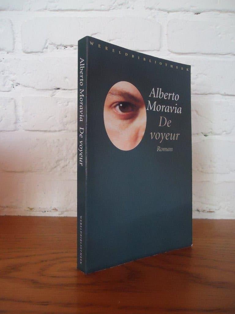 Alberto Moravia - De Voyeur, Ophalen of Verzenden, Zo goed als nieuw, Alberto Moravia
