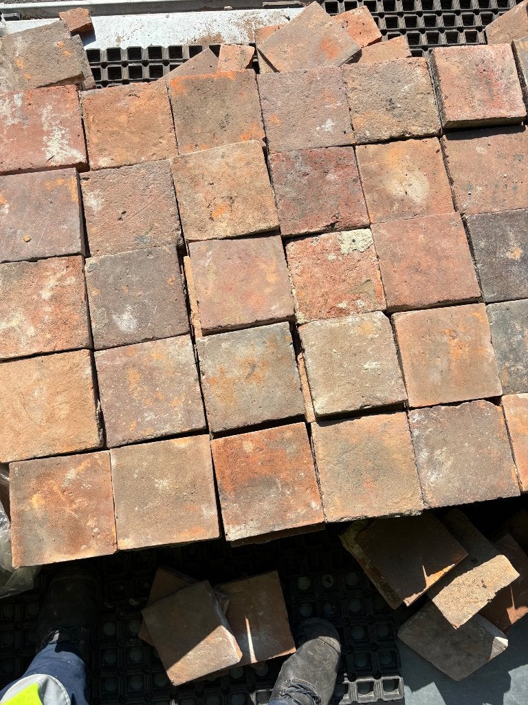 Lot Antieke terracotta tegels. Voor info BELLEN 0474220705, Ophalen