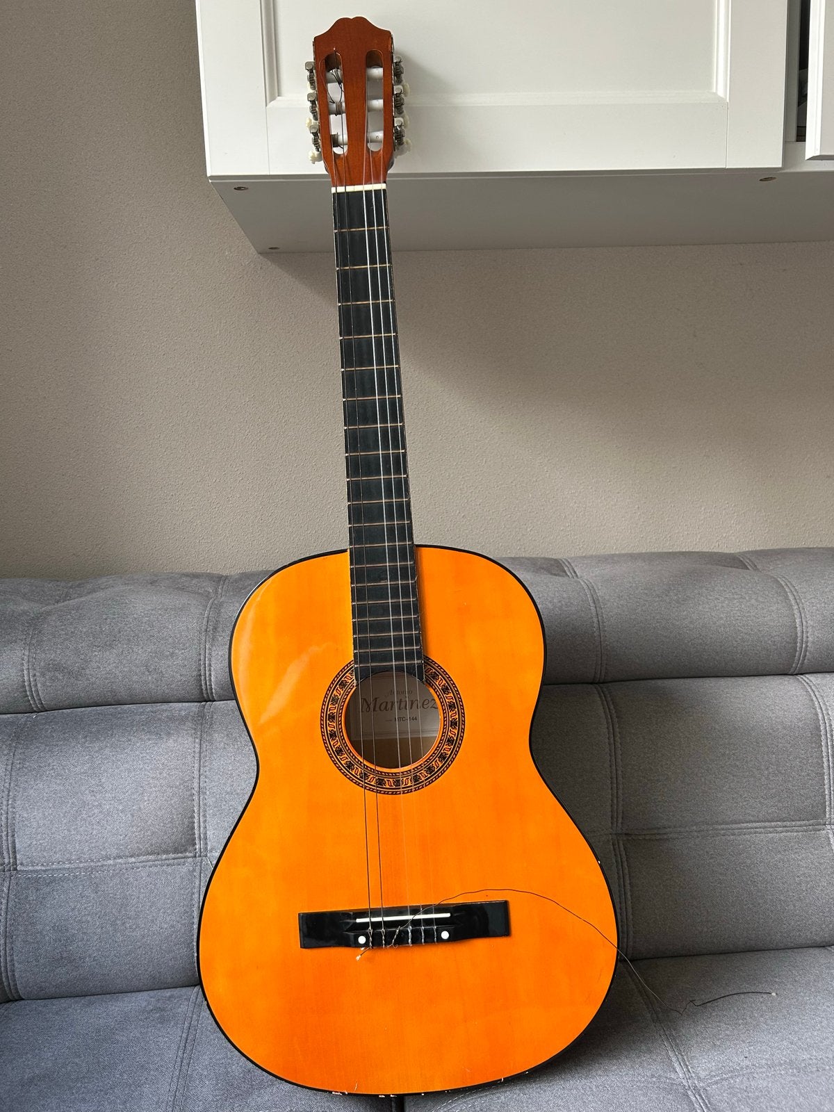Martinez MT-144 Klassieke Gitaar - Oranje, Ophalen of Verzenden, Gebruikt, Klassieke of Spaanse gitaar