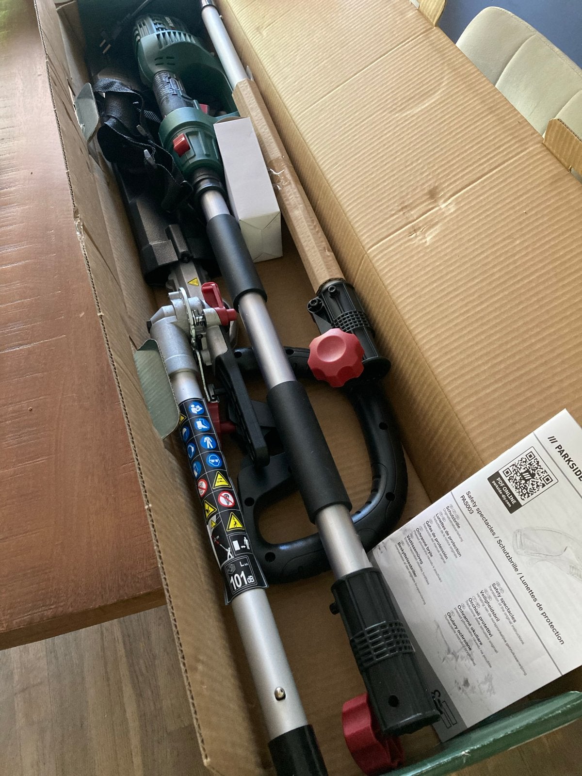 Parkside Heggenschaar op steel 800 W - Nieuw in doos, Tuin en Terras, Heggenscharen, Ophalen, Nieuw, Elektrisch