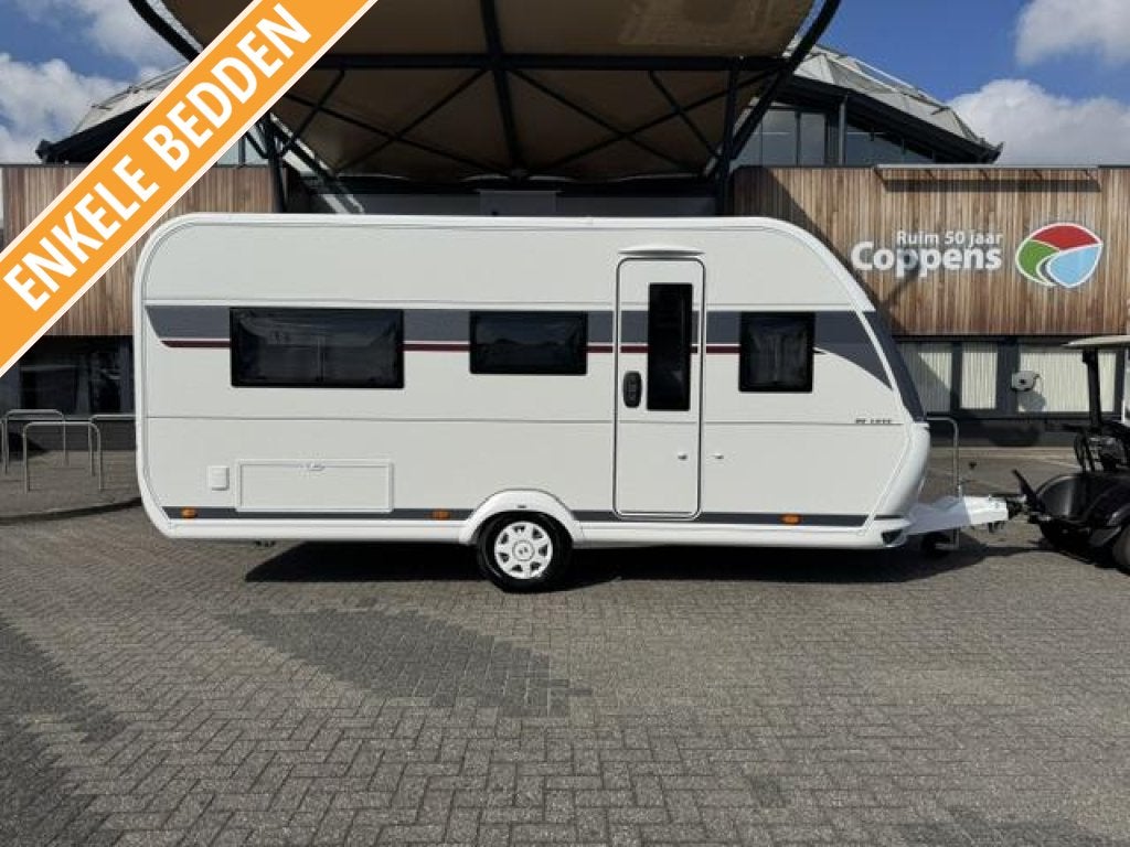 Hobby De Luxe 460 LU 2027 NIEUW BINNEN!!!, Schokbreker, Standaardzit, Hobby, Bedrijf