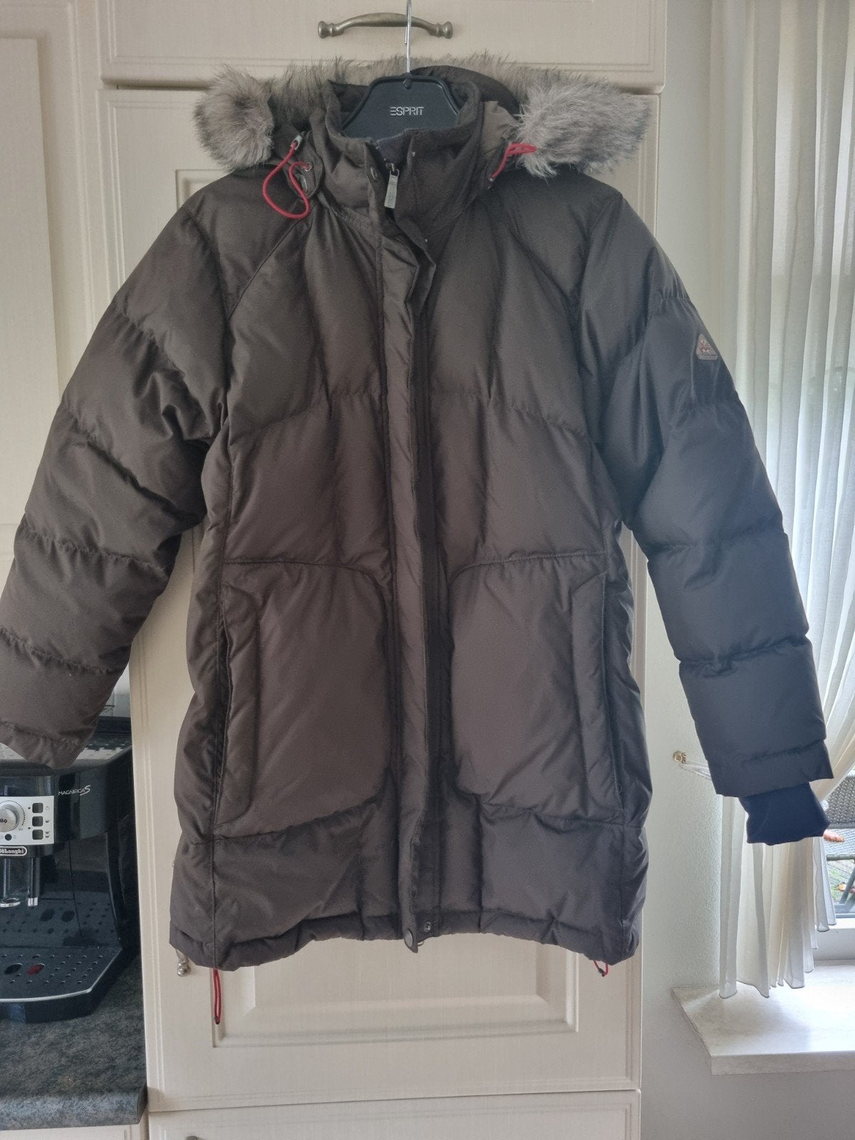 Nieuwe prachtige warme tenson bruine winterjas m 38, Maat 38/40 (M), Bruin, Tenson, Nieuw