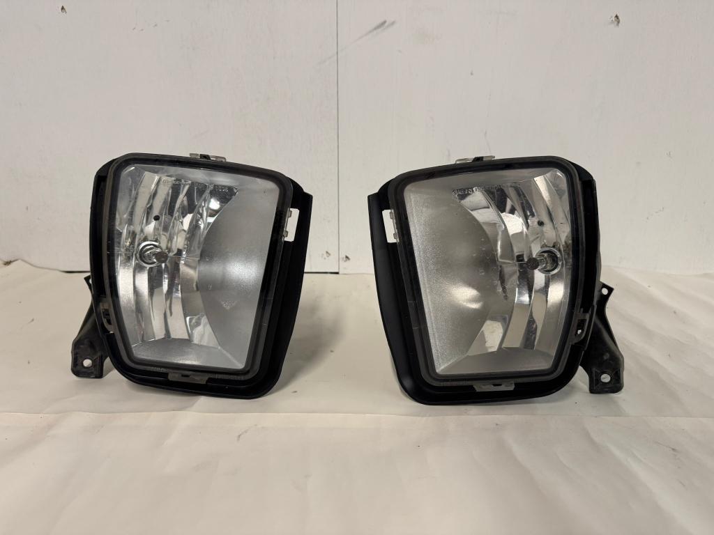 Dodge Ram 1500 2013-2018 + Classic mistlampen Orig MOPAR, Ophalen of Verzenden, Gebruikt, Dodge