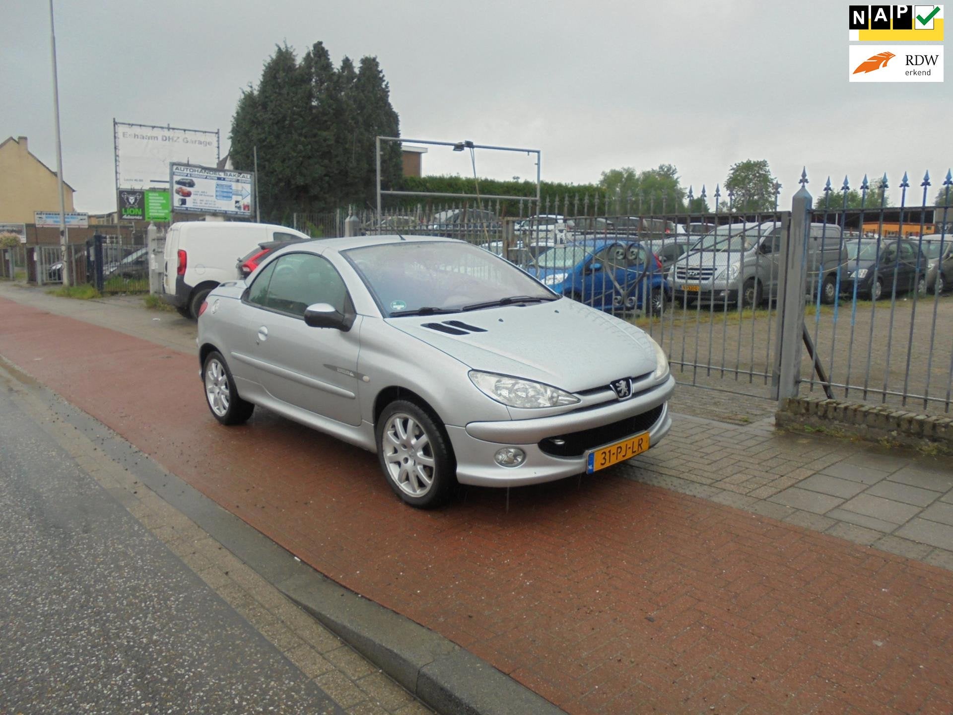 Peugeot 206 CC 1.6-16V Quiksilver, Auto's, Peugeot, Voorwielaandrijving, Euro 5, Gebruikt, 4 cilinders