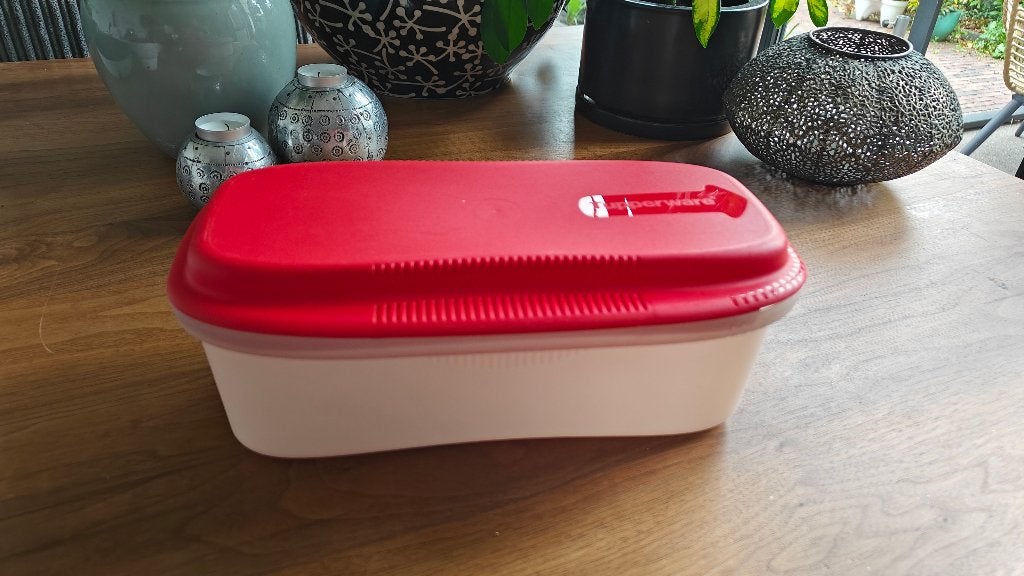 Tupperware pastasmaker met Deksel - Rood/Wit, Ophalen of Verzenden, Zo goed als nieuw, Rood, Bak of Kom