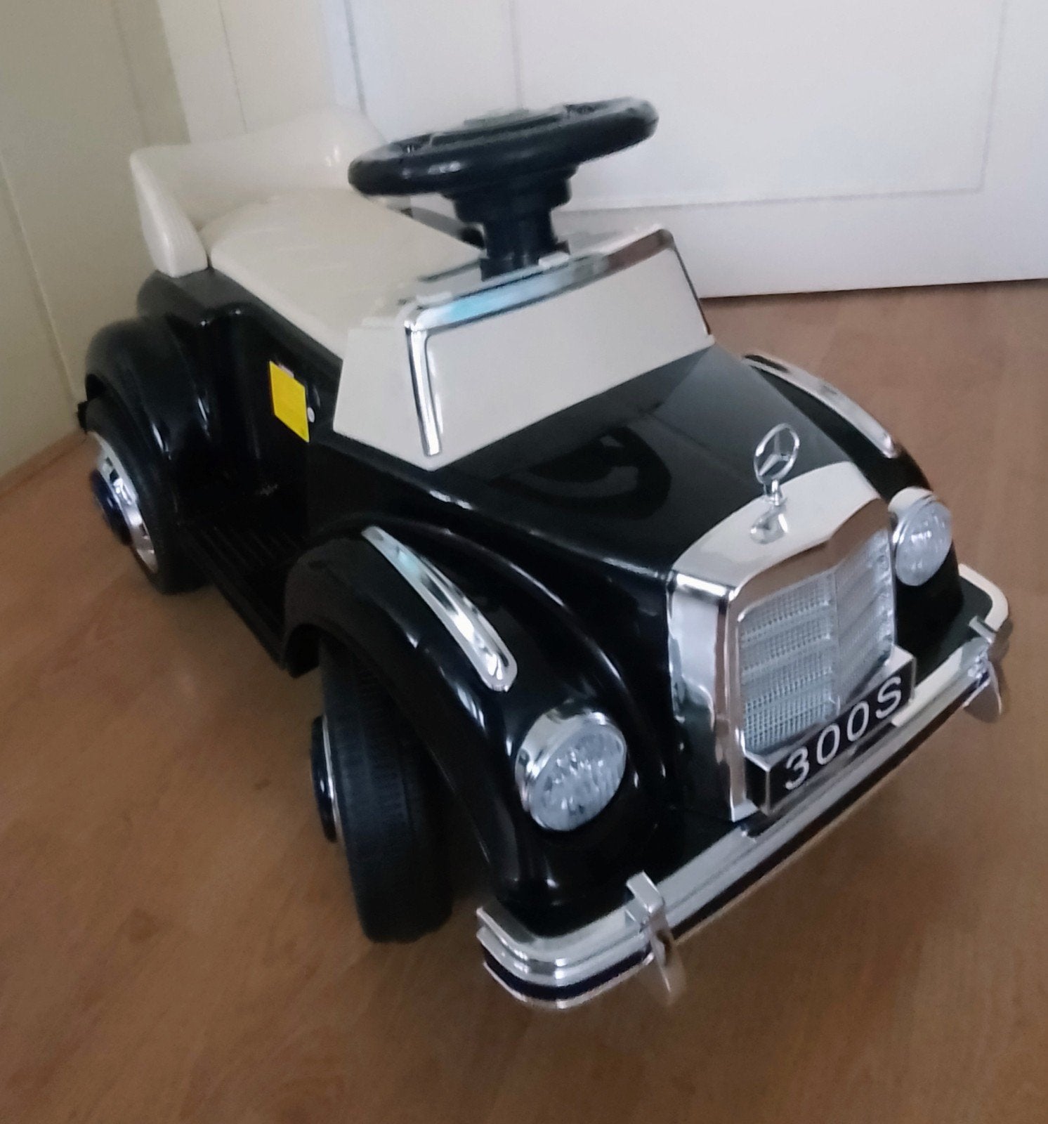 Mercedes loopauto 300S - Zwart/Wit - Zo goed als nieuw, Ophalen