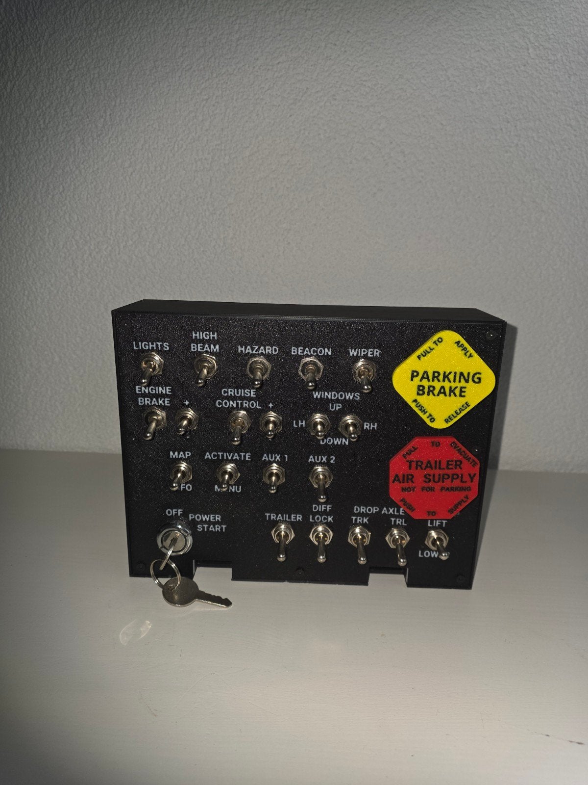 Custom Truck Simulator Button Box (ATS / ETS2) + Bureauklemm, Computers en Software, Joysticks, Ophalen of Verzenden, Gebruikt