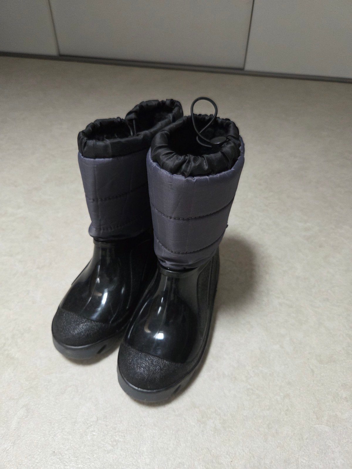 Snowboots maat 34-35, Kinderen en Baby's, Kinderkleding | Schoenen en Sokken, Ophalen of Verzenden, Zo goed als nieuw, Jongen of Meisje