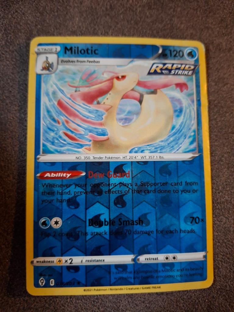 Milotic Rapid Strike Pokémon Kaart (120 HP), Ophalen of Verzenden, Gebruikt, Losse kaart