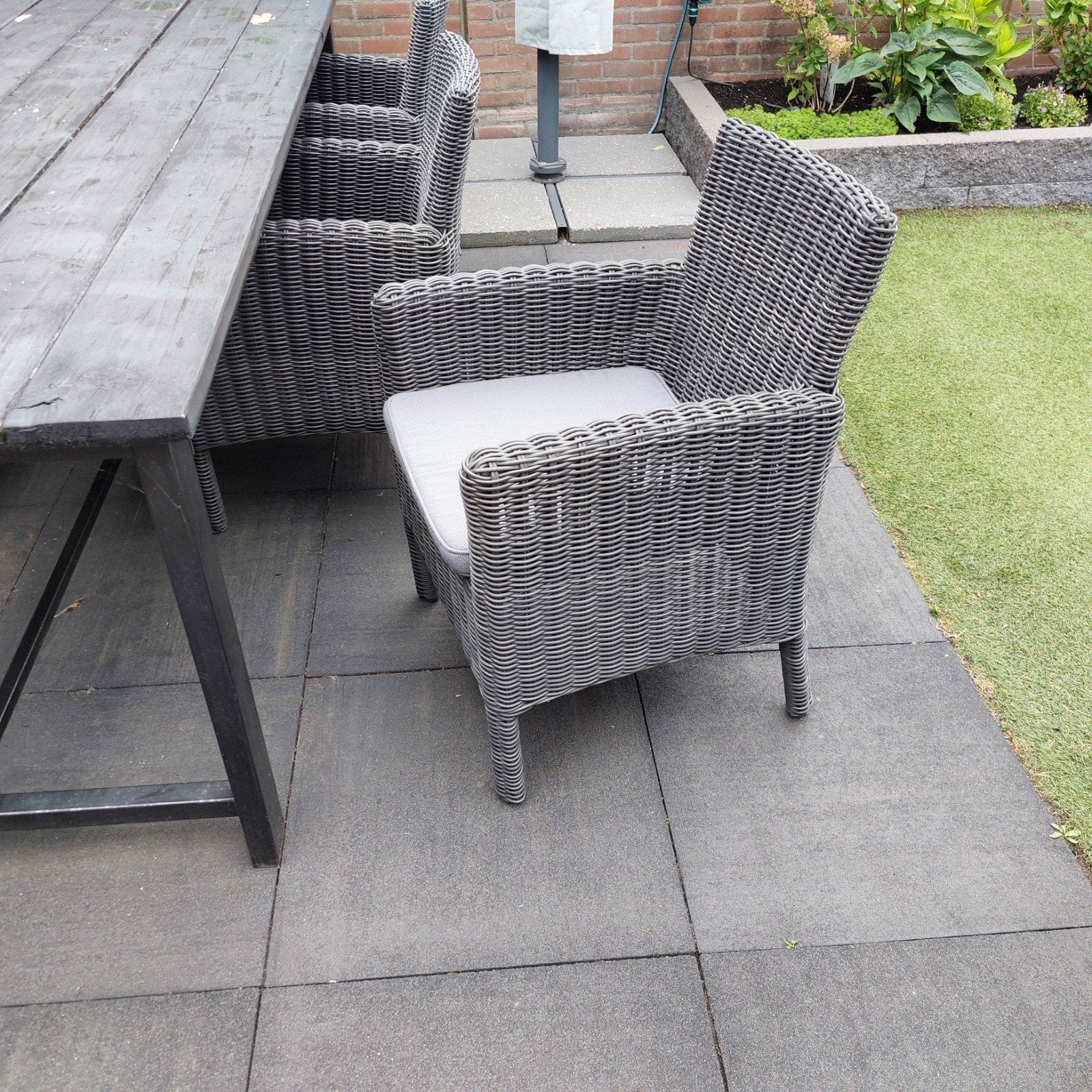 tuinstoelen plus tafel, Ophalen