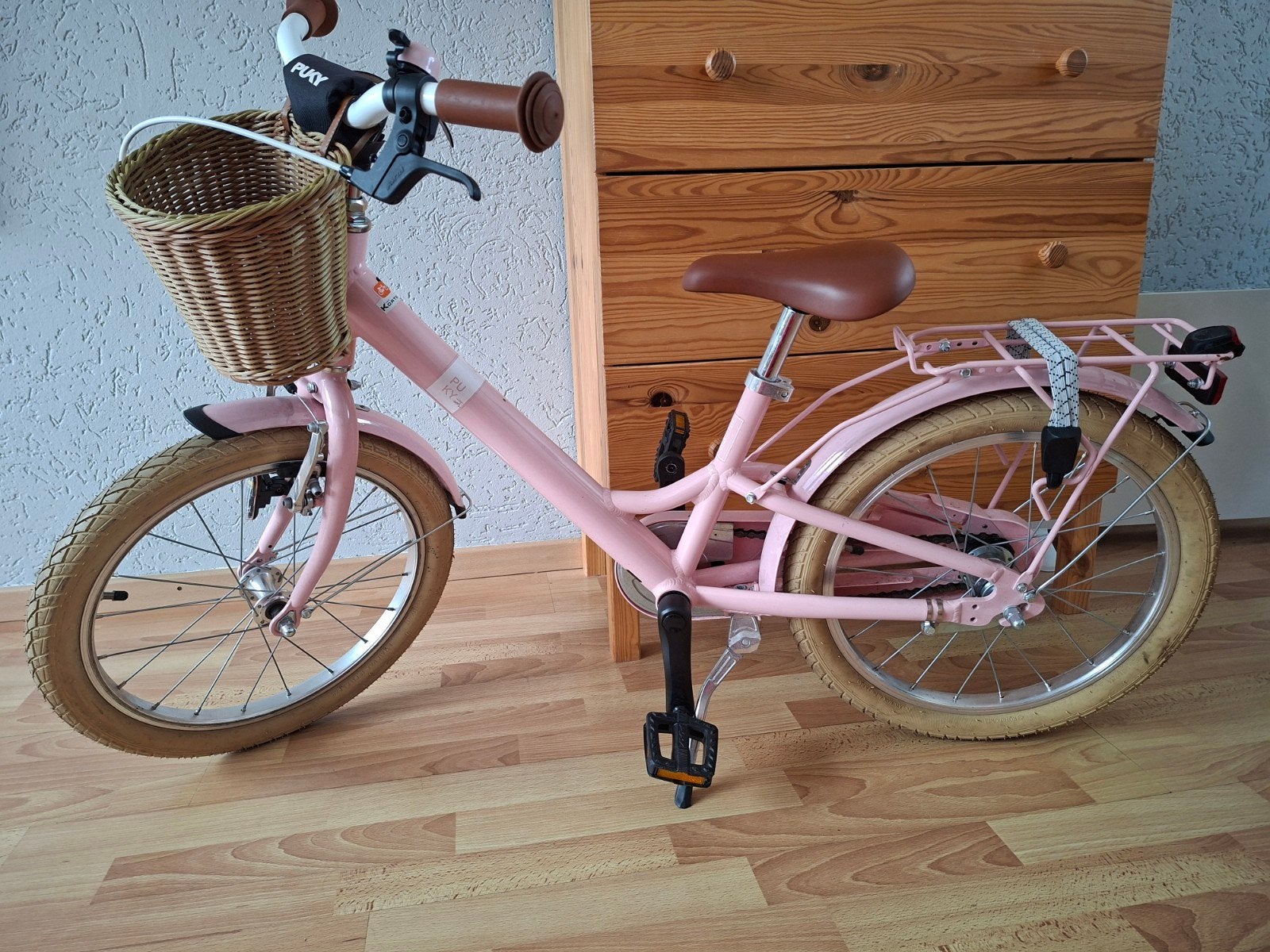 Roze Puky kinderfiets met mandje en bagagedrager, Ophalen, Terugtraprem, Puky, 16 tot 20 inch