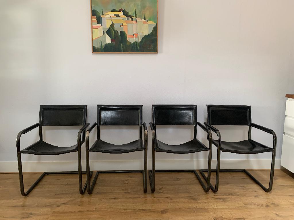 Matteo Grassi vintage stoelenset MG5, Huis en Inrichting, Stoelen, Gebruikt, Zwart, Ophalen of Verzenden, Vier