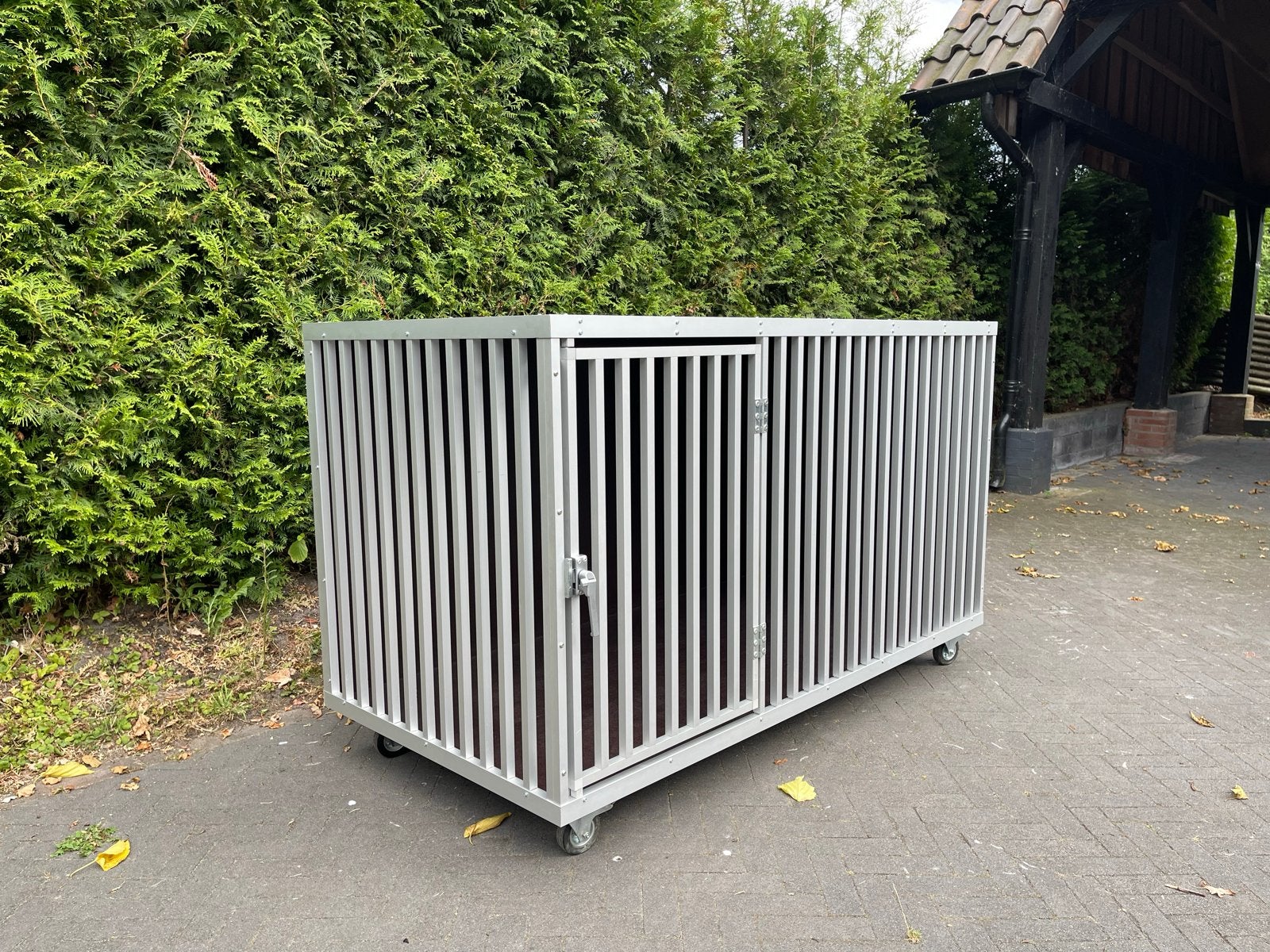 Verrijdbare hondenkennel voor binnen 180,5(b)x110(h)x90,5(d), Ophalen, Zo goed als nieuw