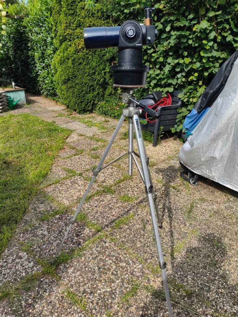 Meade Telescoop met zonverduistering filter, Gebruikt, Lenzentelescoop (refractor), Met statief, Ophalen of Verzenden