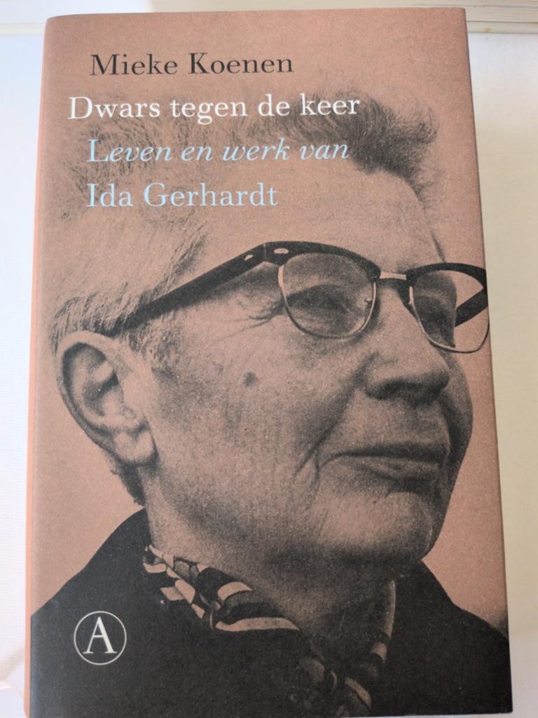 DeMieke Koenen - Dwars tegen de keer, Mieke Koenen, Ophalen of Verzenden, Zo goed als nieuw, Sport