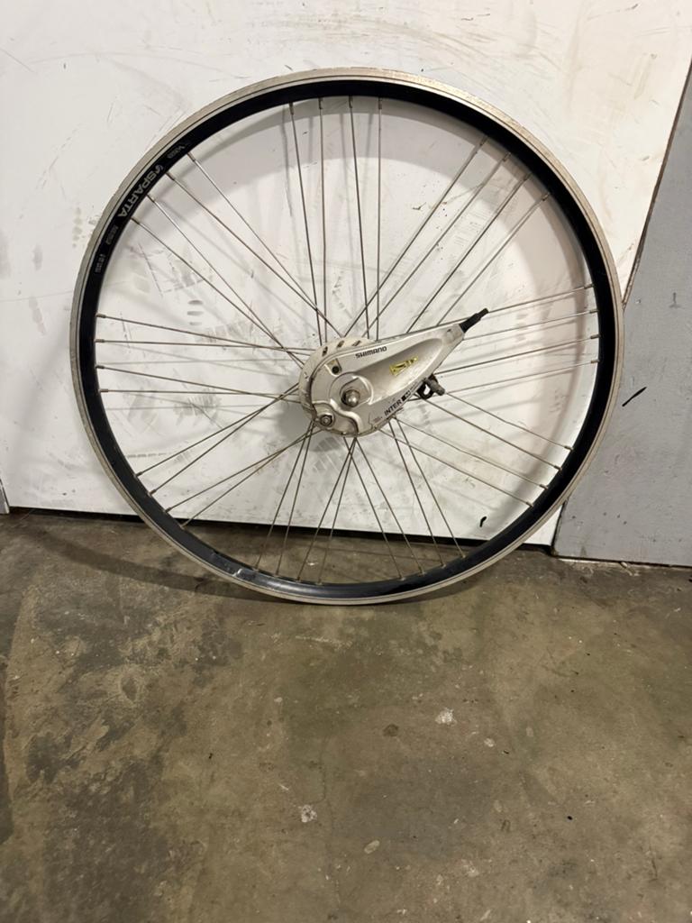 voorwiel 28 inch met naafdynamo, Ophalen, Gebruikt