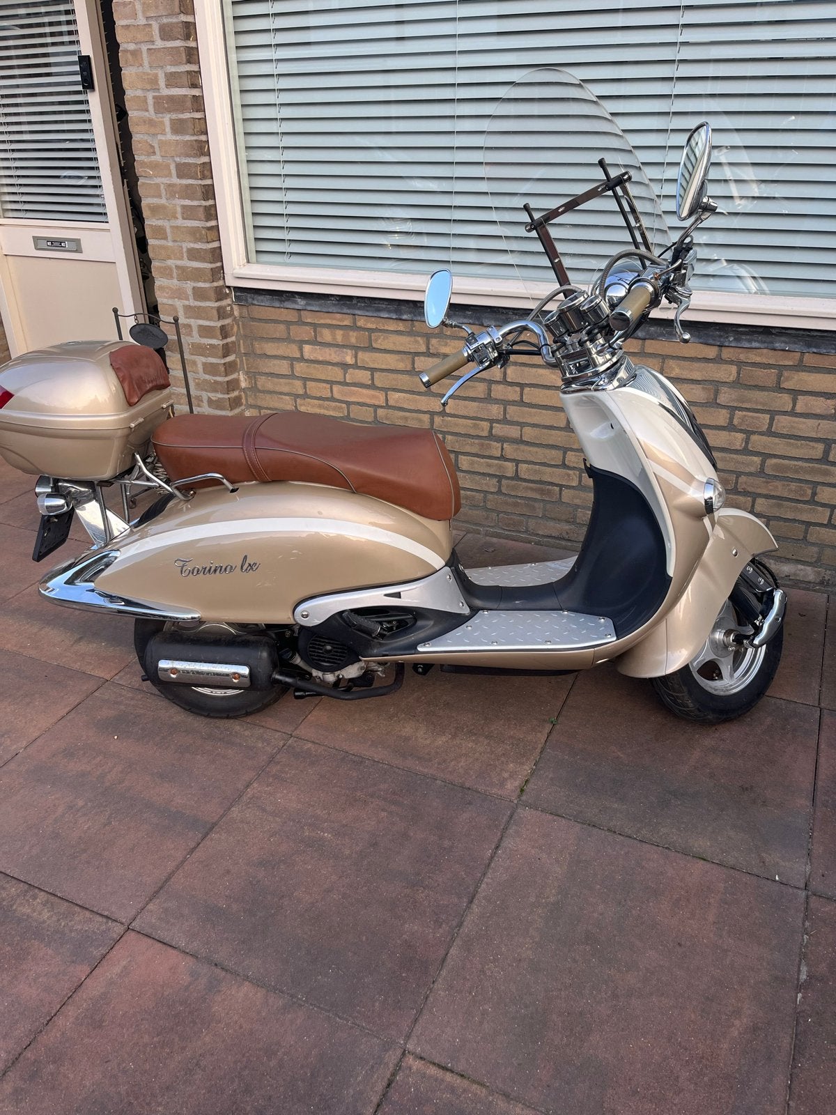 Mooie en goed onderhouden scooter Benzhou, Ophalen, Gebruikt, Benzine, Overige merken