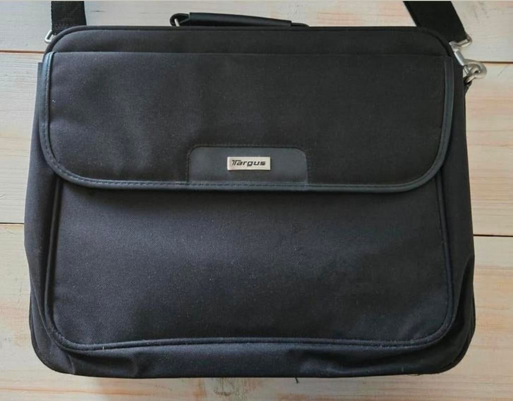 Targus laptoptas (18 inch) met veel vakken, Computers en Software, Laptoptassen, Gevoerd laptopvak, 17 inch of meer, Aktetas, Ophalen of Verzenden