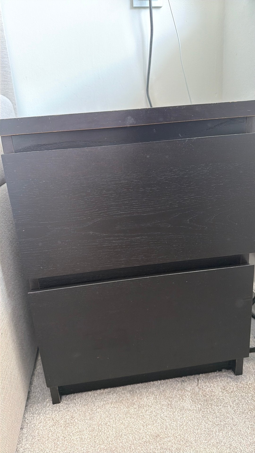 2x ikea nachtkastjes zwart bruin 2 lades, Ophalen, Gebruikt, Minder dan 45 cm, Minder dan 55 cm