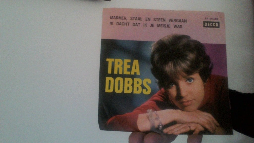 trea dobbs jukebox single marmer staal en steen vergaan j 60, Ophalen of Verzenden, Zo goed als nieuw, Nederlandstalig