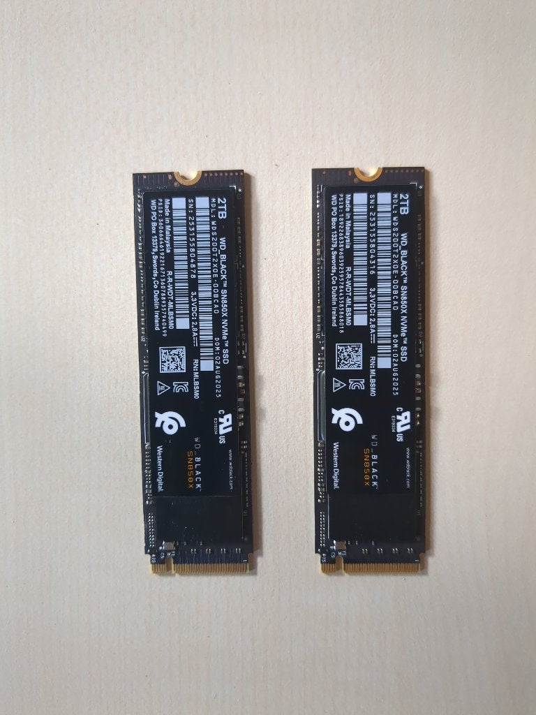 2x WD Black SN850X 2TB M.2 SSD (met garantie), Computers en Software, Harde schijven, Intern, SSD, Zo goed als nieuw, Desktop