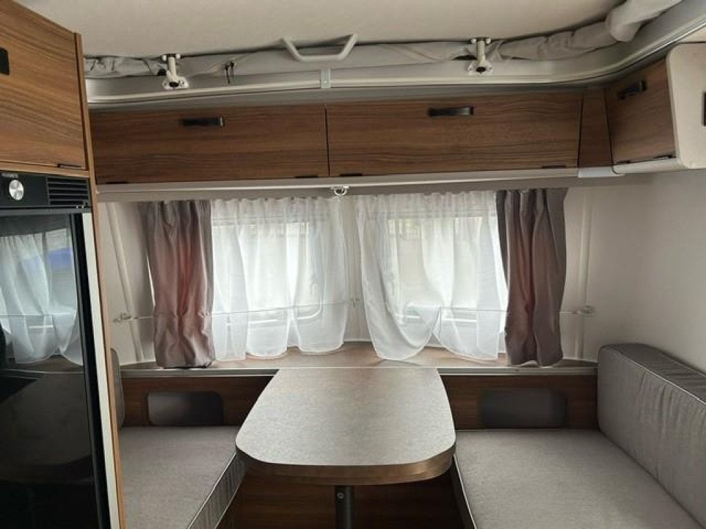 Eriba Touring Legend 630, Standaardzit, Bedrijf, Schokbreker, 5 tot 6 meter