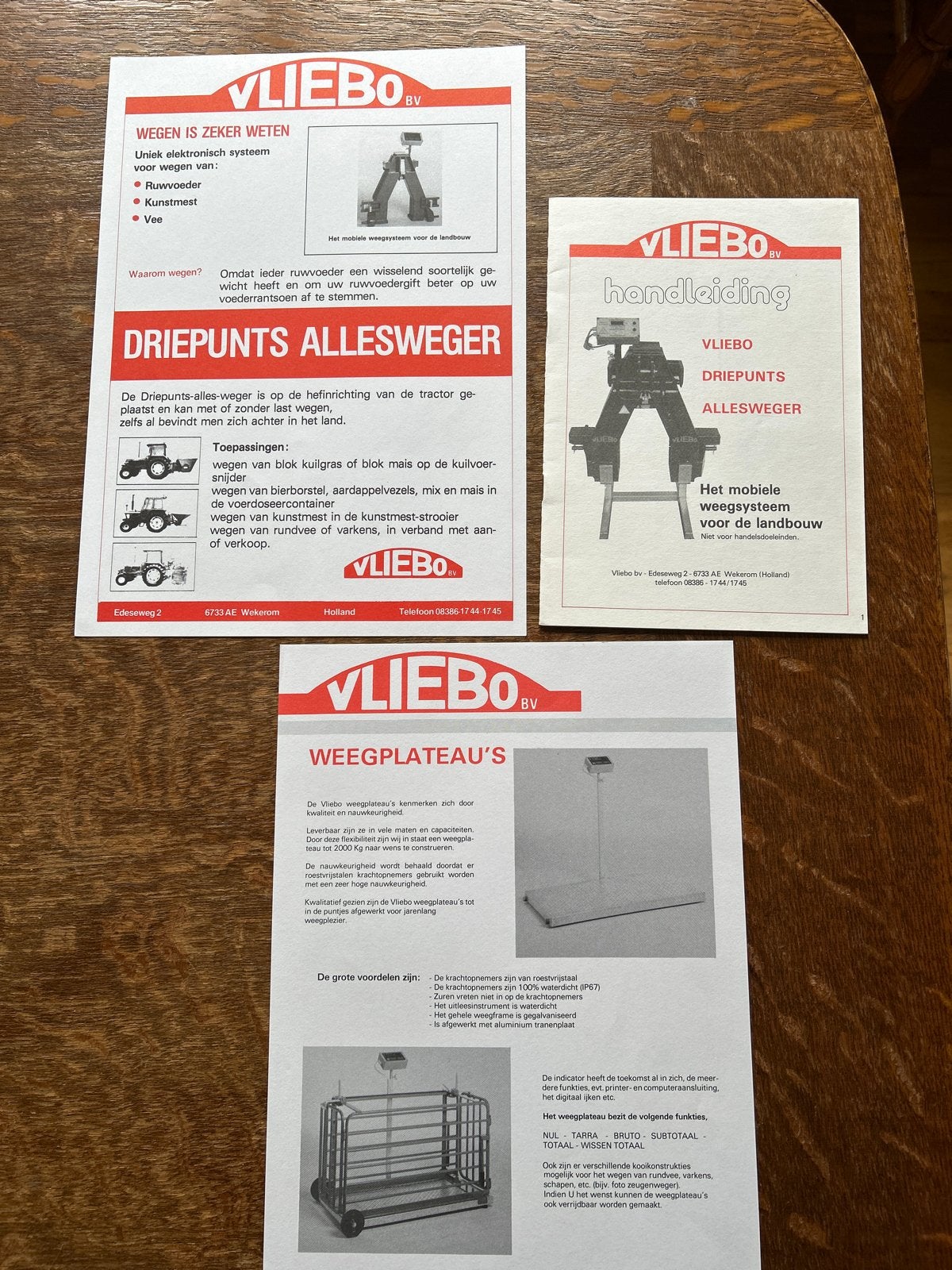 2 folders Vliebo Drie-punts Allesweger - Mobiel weegsysteem, Boeken, Ophalen of Verzenden, Zo goed als nieuw